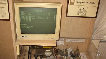 Нажмите на изображение для увеличения
Название: Старинный персональный компьютер.jpg
Просмотры: 667
Размер: 63.3 Кб
ID: 19851