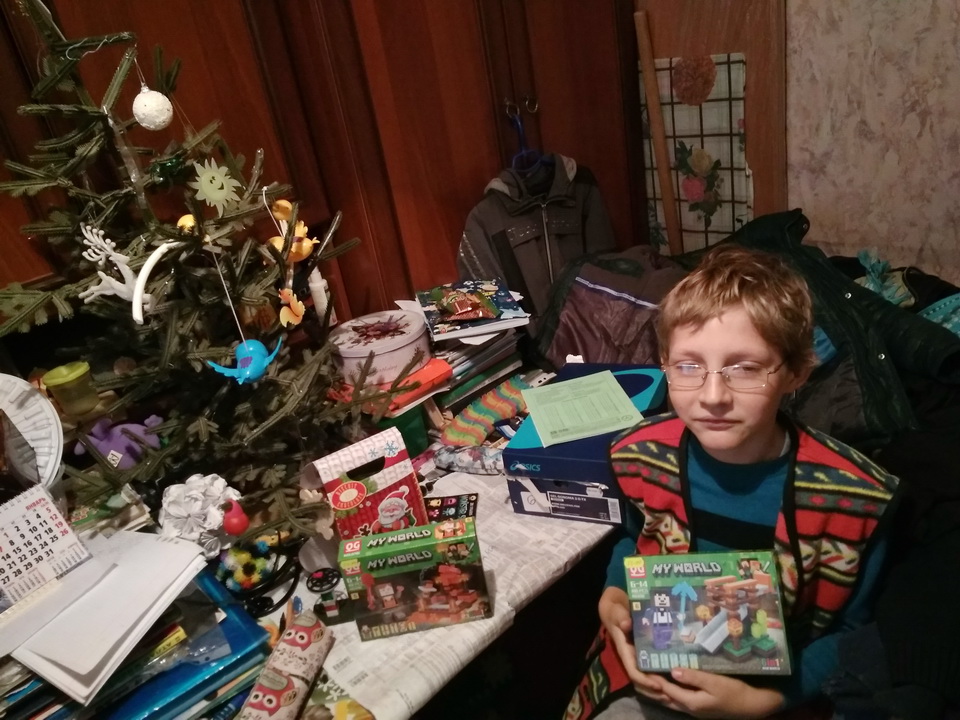 Название: 31 Златогор 10 лет, мама умерла, плохое зрение - майнкрафт.jpg
Просмотры: 1782
Размер: 249.7 Кб