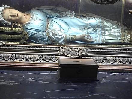 Нажмите на изображение для увеличения
Название: Святая в римской церкви.jpg
Просмотры: 1392
Размер: 86.9 Кб
ID: 15382