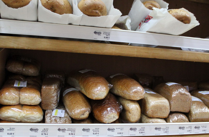 Название: Хлеб в Черногории - Цены.JPG
Просмотры: 2100

Размер: 134.9 Кб