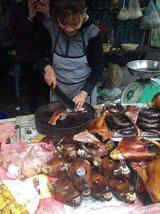 Нажмите на изображение для увеличения
Название: Вьетнамцы едят собак.jpg
Просмотры: 536
Размер: 39.2 Кб
ID: 17999