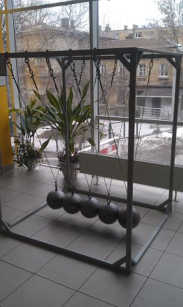 Нажмите на изображение для увеличения
Название: Гигантский маятник из железных шаров.jpg
Просмотры: 606
Размер: 91.4 Кб
ID: 20800