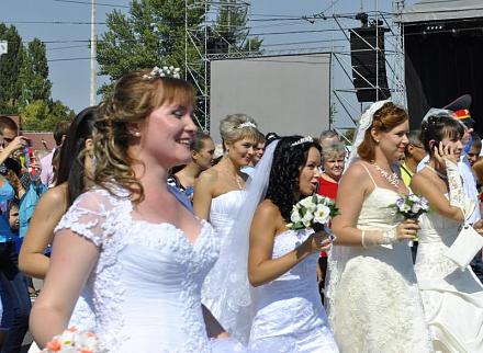 Нажмите на изображение для увеличения
Название: парад невест.jpg
Просмотры: 555
Размер:	84.4 Кб
ID:	10042